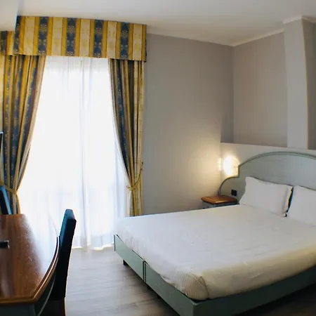 Europa Milano Hotel 3*