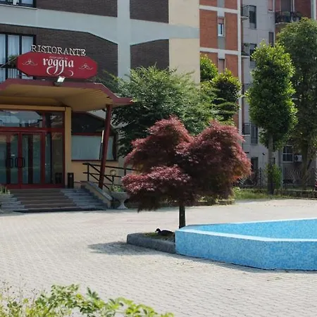 Europa Milano 3*