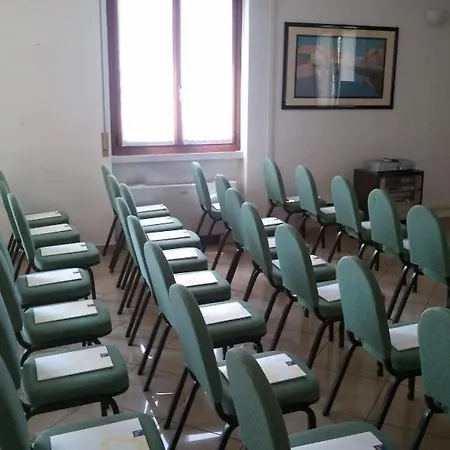 Hotel Europa Milano 3*